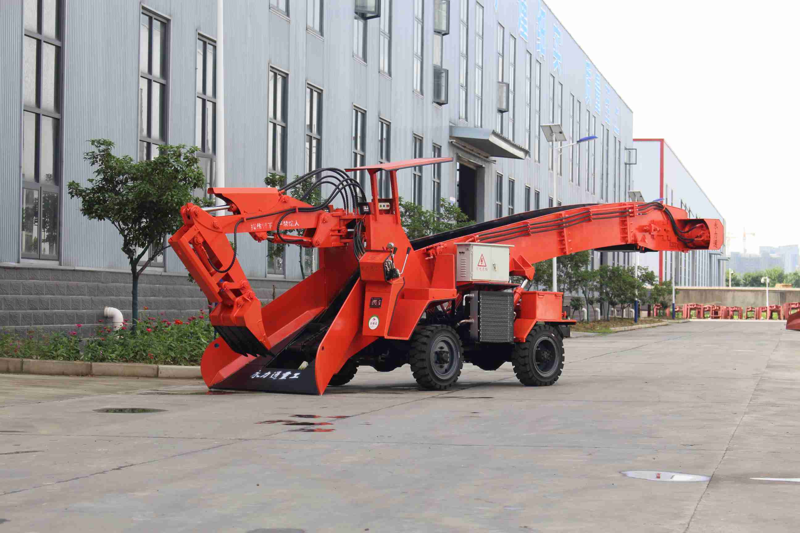 冷吃兔的网红吃法，加花生+加芝麻，增香提味