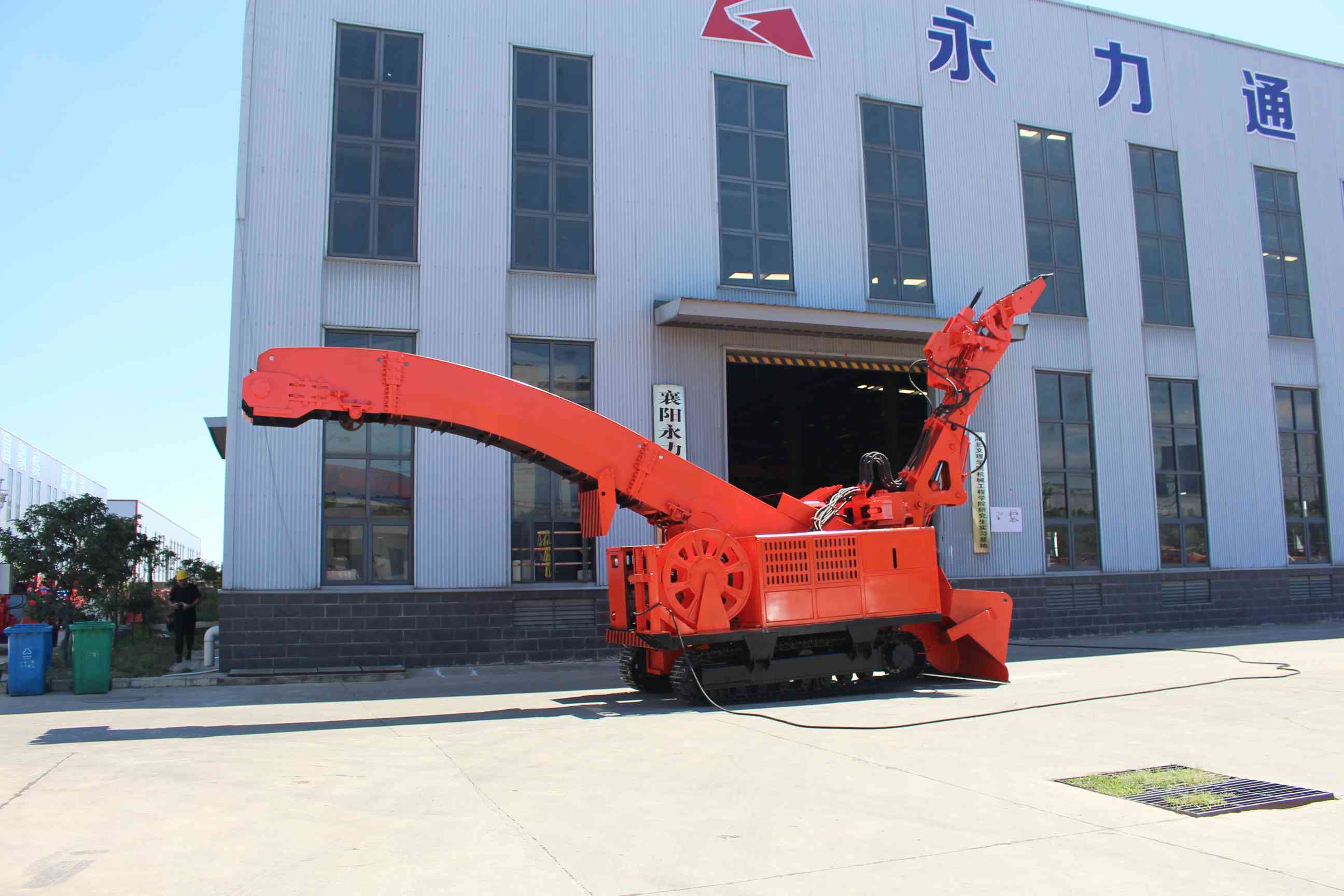 节日聚会川渝文创特产，山城步道地图+特产组合，纪念意义十足