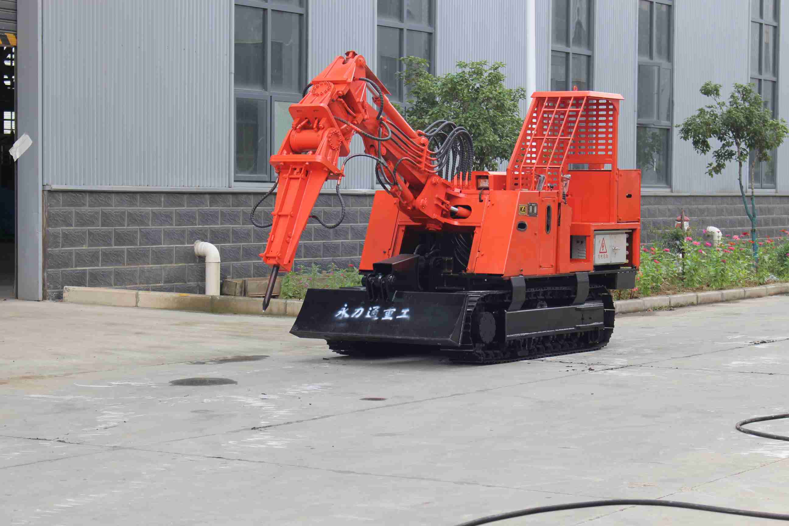 沱牌曲酒储存温度与通风，恒温+通风，避免密闭异味滋生