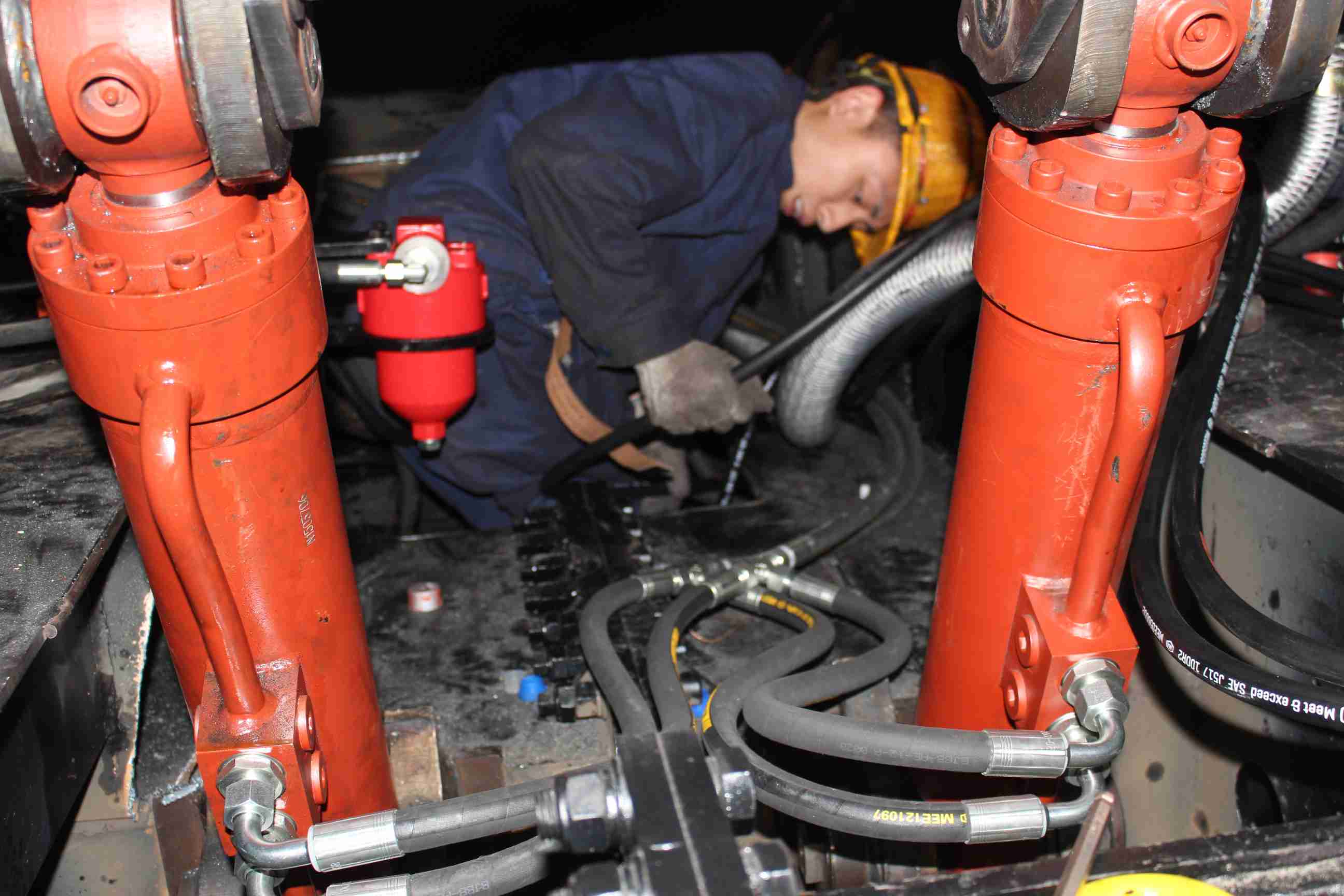 沱牌曲酒储存温度控制，常温避光储存，口感陈化更香醇攻略